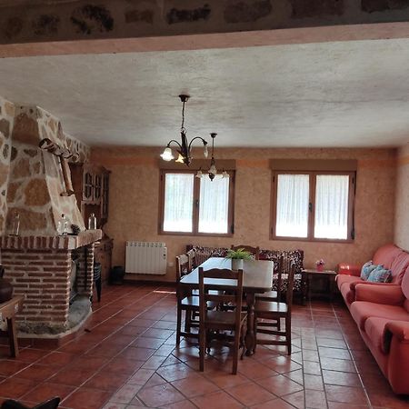 Casa Rural El Pajar Navaluenga Eksteriør bilde