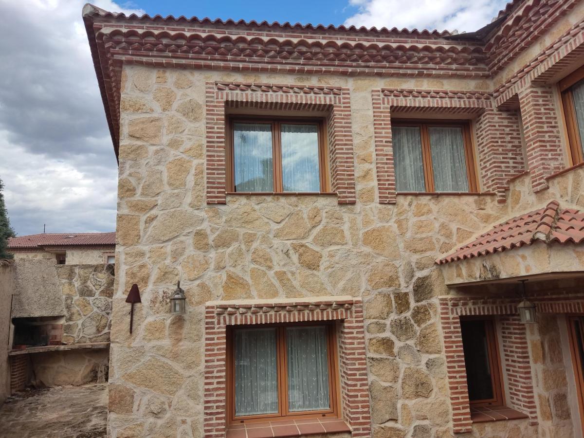 Casa Rural El Pajar Navaluenga Eksteriør bilde