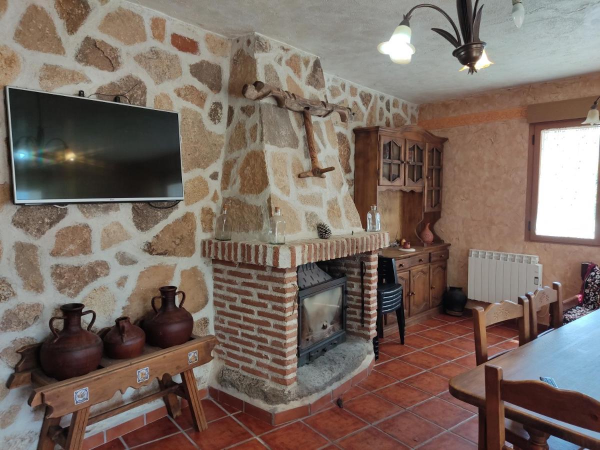 Casa Rural El Pajar Navaluenga Eksteriør bilde