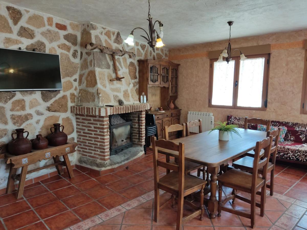Casa Rural El Pajar Navaluenga Eksteriør bilde